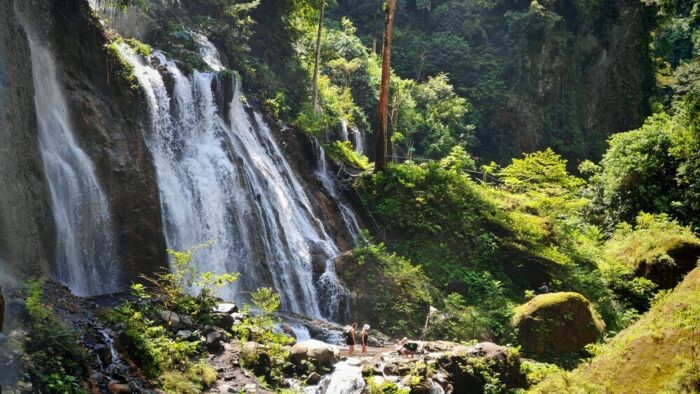 hiking to tumpak sewu 