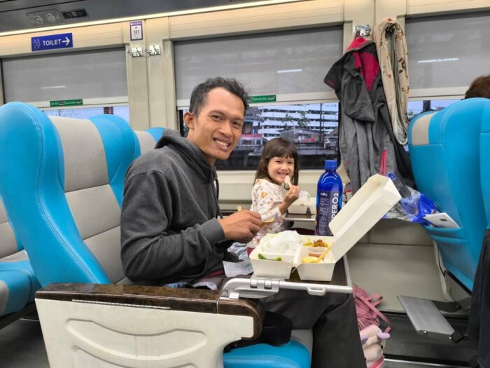executive train in java
