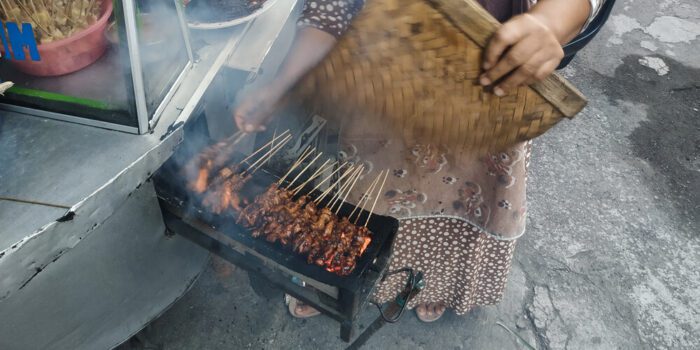 Sate Madura, street food Indonesia