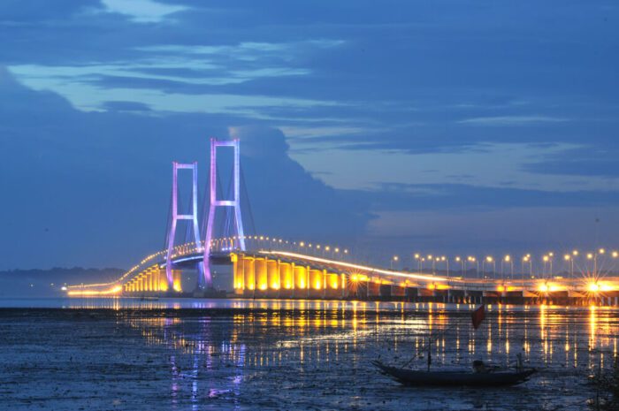 Suramadu Bridge connecting madura and surabaya