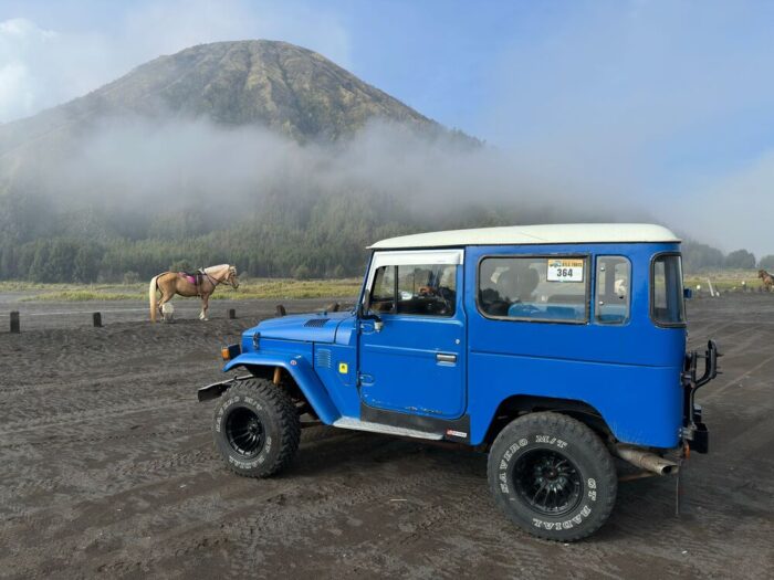jeep tour around bromo