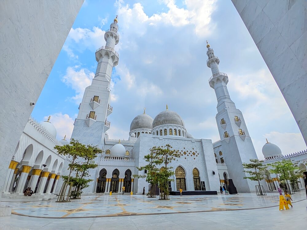 Sheikh Zayed Grand Mosque, Surakarta