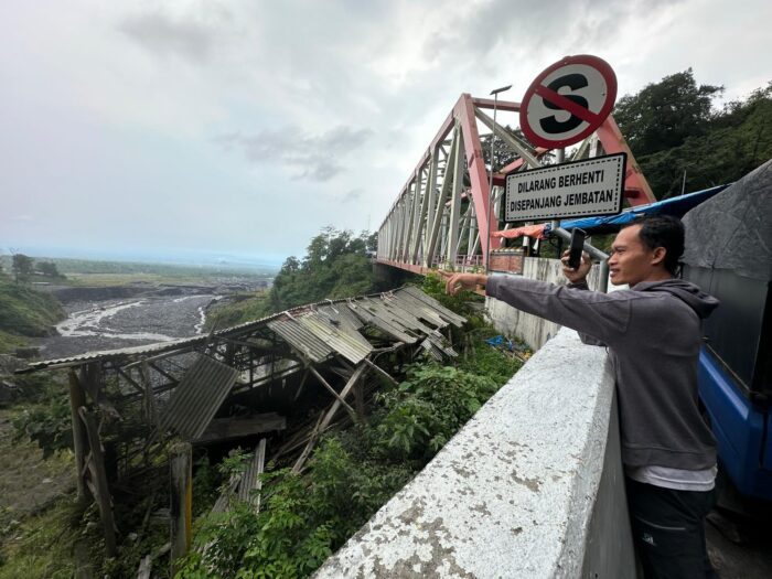 bridge in the semeru national park