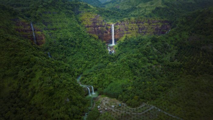Cimarinjung waterfall