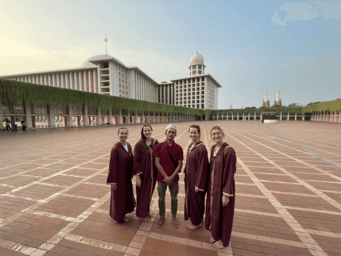 istiqlal mosque