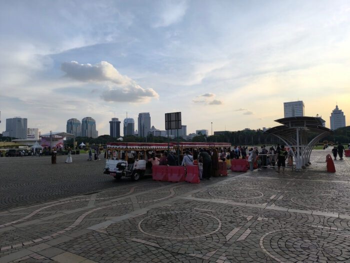 monas odong-odong