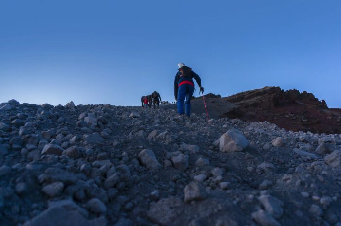 climbing rinjani