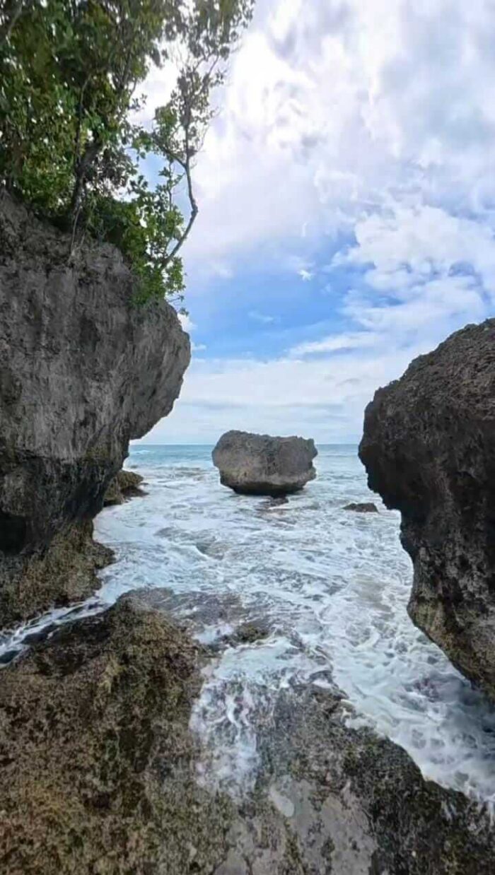Madasari Beach cliffs