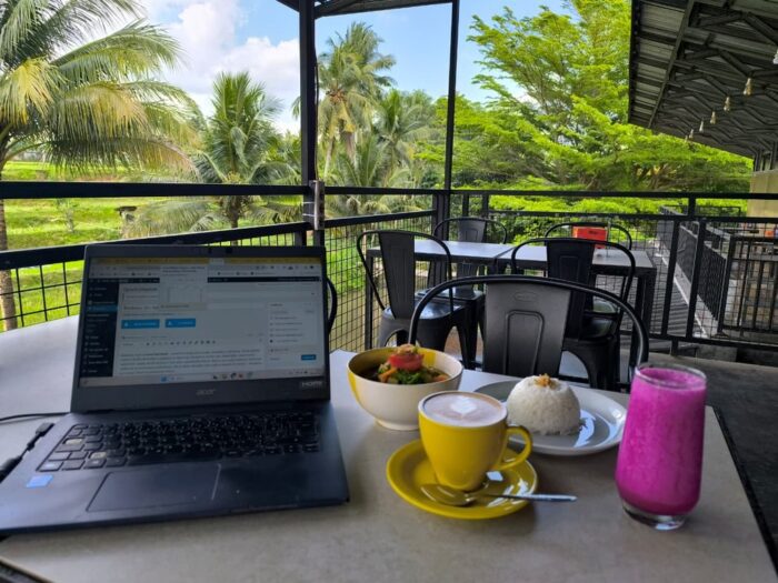 wifi in cafe in indonesia