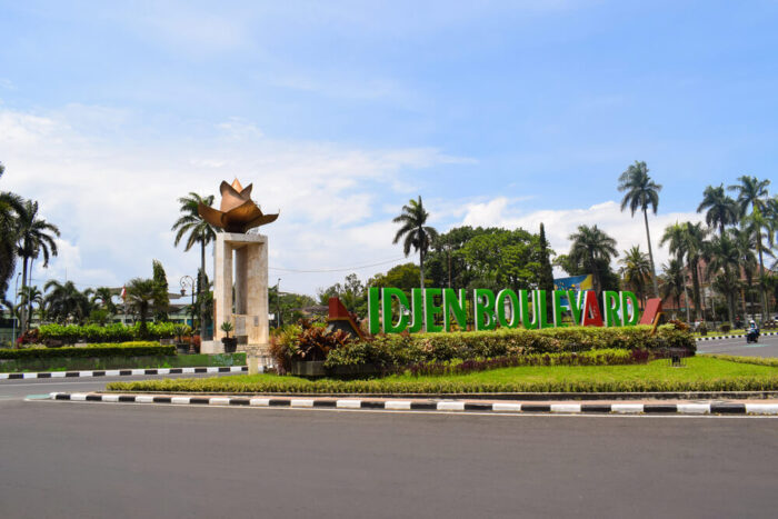 Ijen Boulevard in malang accommodation