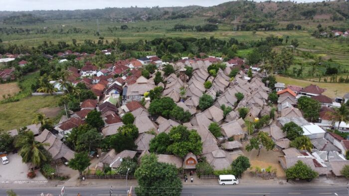 Sade Village sasak traditions