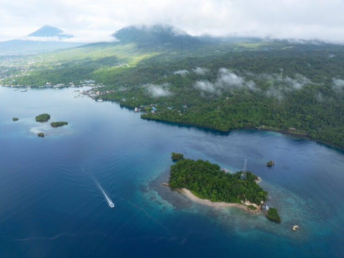 Lembeh Strait